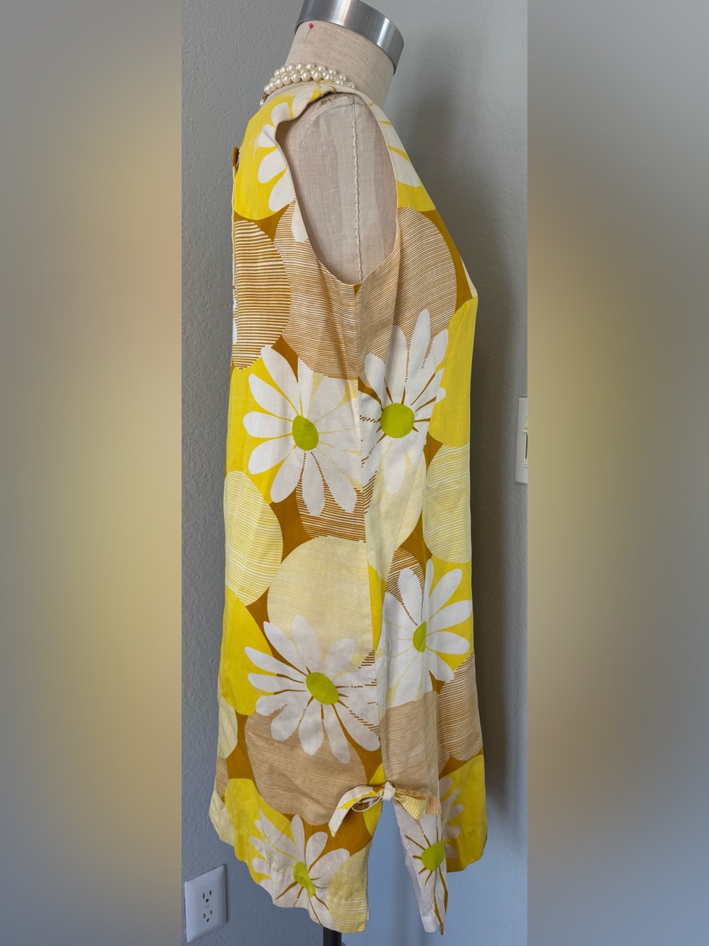 1960s Sun Fashions of Hawaii Dress - Picture 4 of 16
